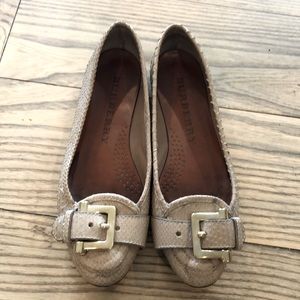 Burberry snake skin ballet flats with buckle size 40
